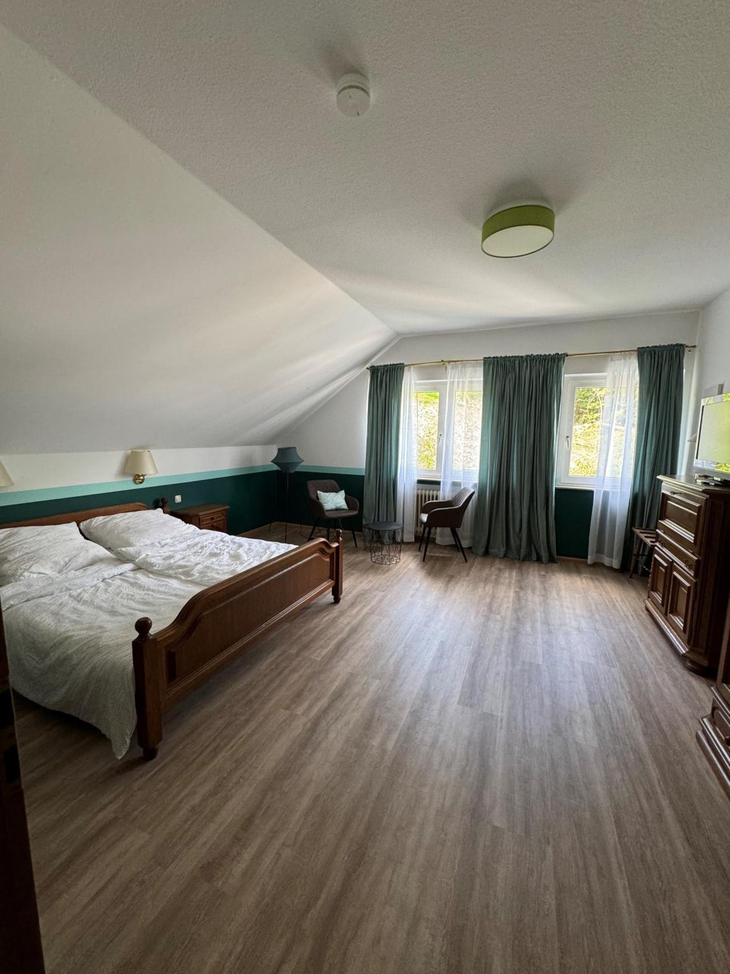 Hotel Zur Muehle Iserlohn Rum bild