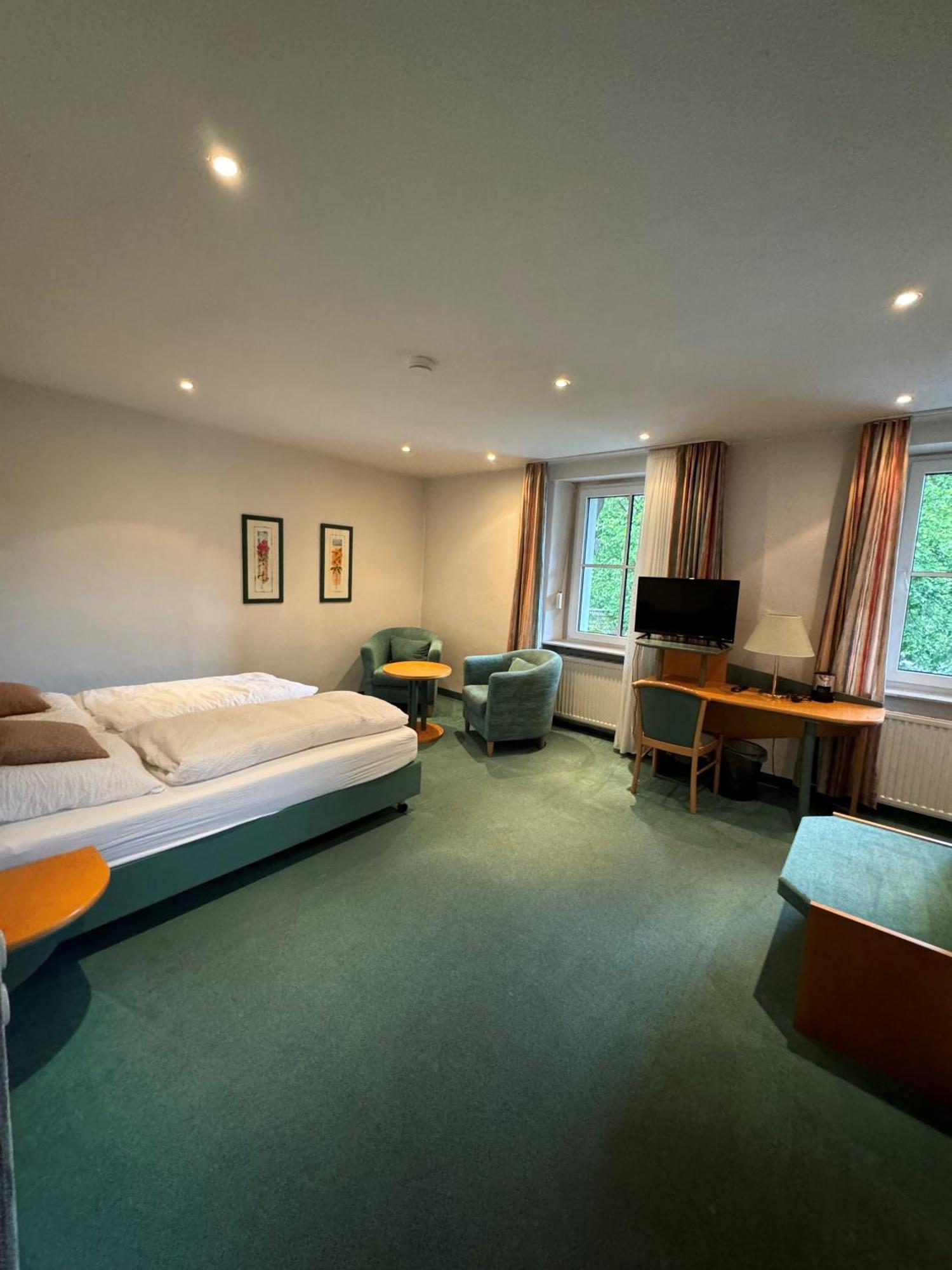 Hotel Zur Muehle Iserlohn Exteriör bild
